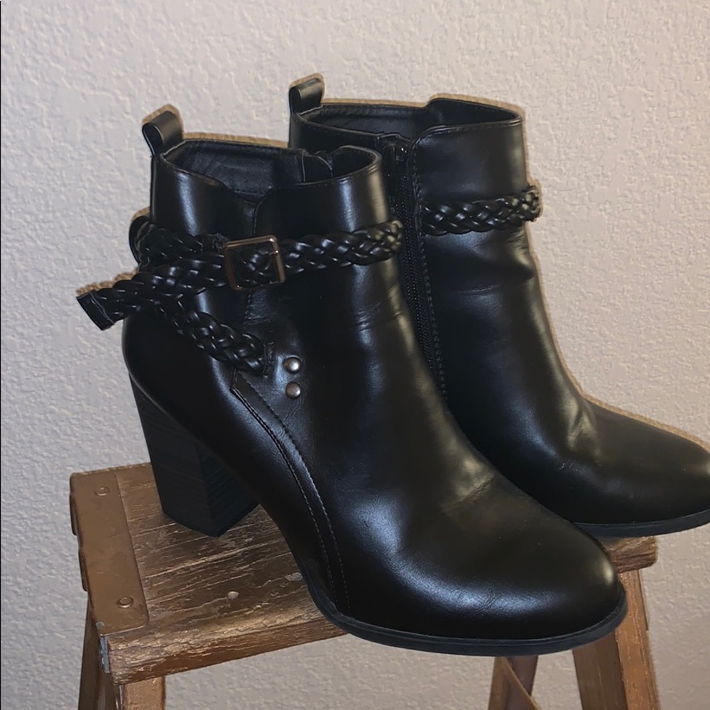Black booties!